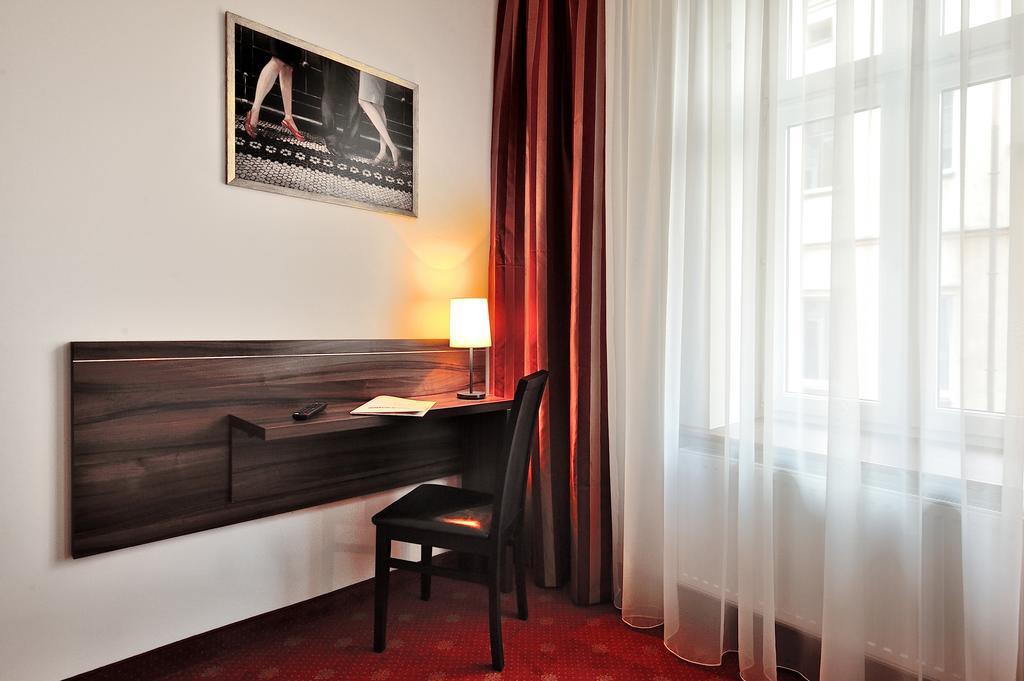 Hotel Centrum Sosnowiec Quarto foto