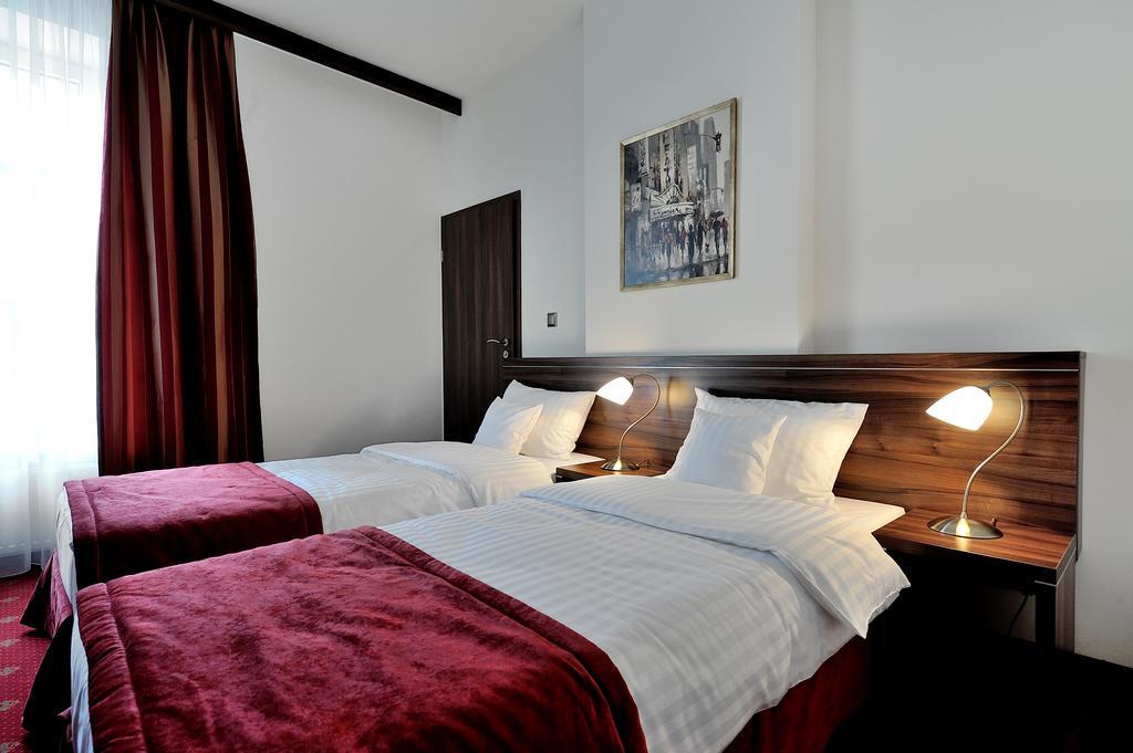Hotel Centrum Sosnowiec Quarto foto