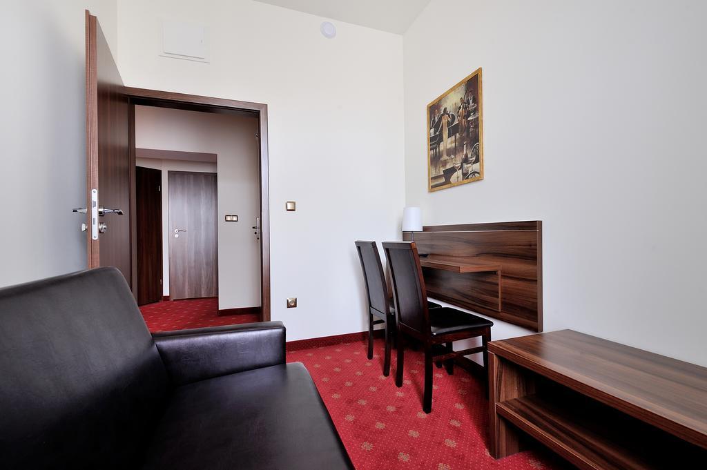 Hotel Centrum Sosnowiec Quarto foto