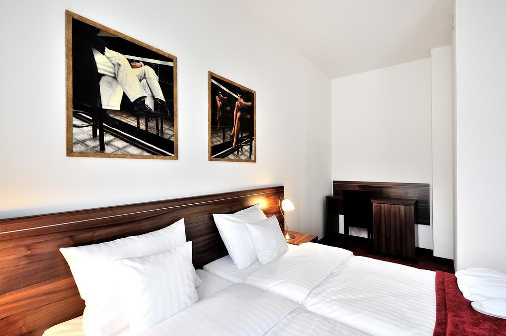 Hotel Centrum Sosnowiec Quarto foto